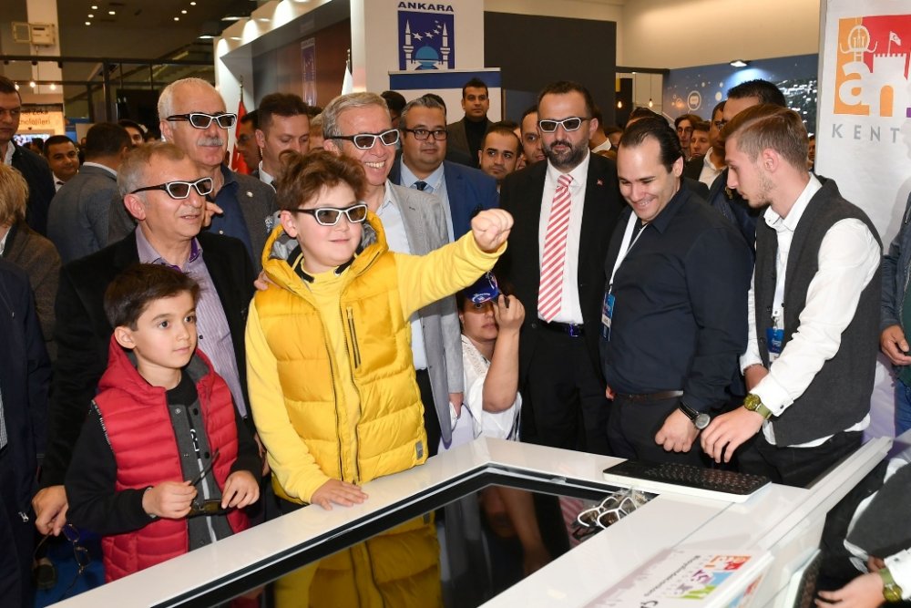 Ankara Büyükşehir Belediye Başkanı Mansur Yavaş yeni mobil uygulama hakkında bilgi verdi