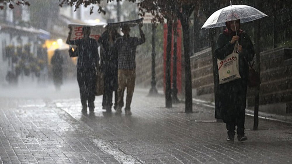 Meteoroloji sabah saatlerinde son dakika olarak açıkladı! 10 bölgeye çok kuvvetli gök gürültülü sağanak yağış gelecek!