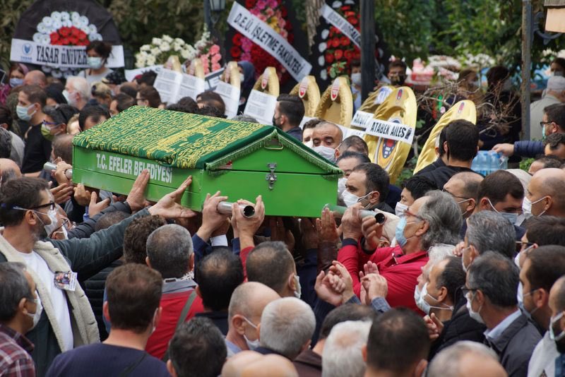 Annesi ölen Ayda Bebek taburcu edildi ama tartışmalar beraberinde geldi!